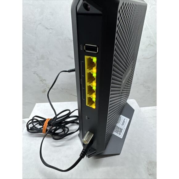 NETGEAR C7000v2 Nighthawk AC1900 Smart Wi-Fi Router Docsis Cable Modem WORKING - Picture 3 of 16